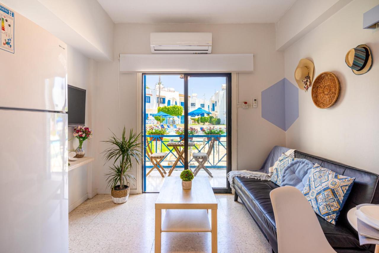Sea Breeze 1-Br Apt In Pyla Esterno foto
