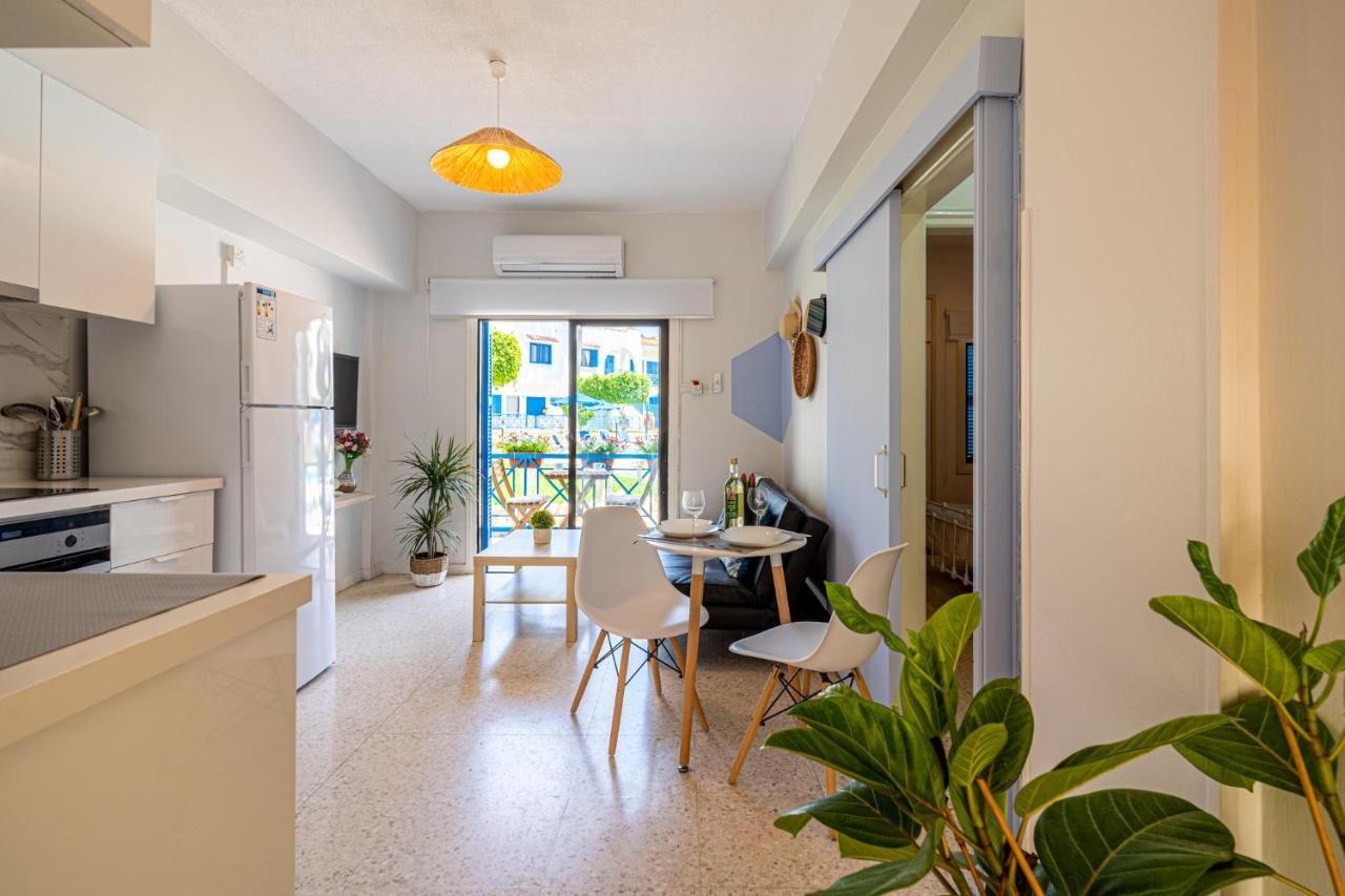 Sea Breeze 1-Br Apt In Pyla Esterno foto